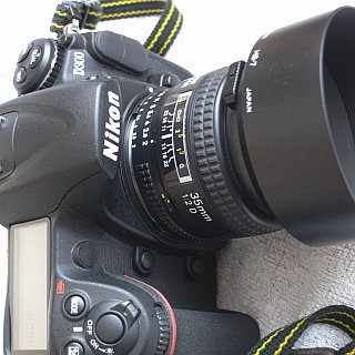 撮影機材紹介(6) Ai AF Nikkor 35mm F2D: はる日記
